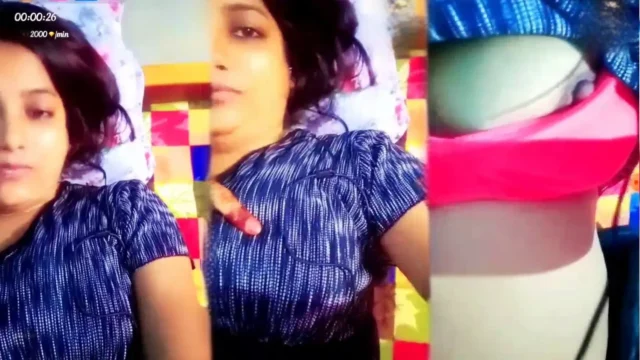 Hot Bhabhi MMS Pulls Up Nightie Exposing Juicy Boobs