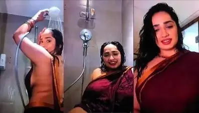 Tamil Aunty MMS Fucked Hard By Customer In Room